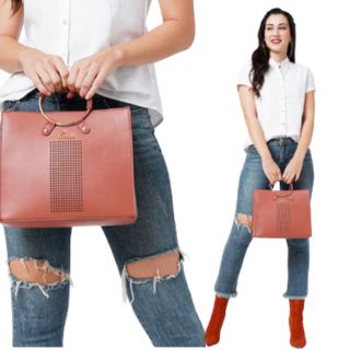 Myntra BFF Sale - Get 40 - 80% Off On Women's Handbags | Coupons + 10% Bank Discounts !!